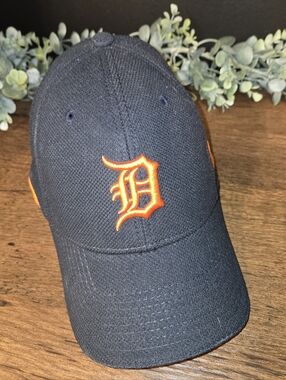 Detroit Tigers baseball cap navy orange